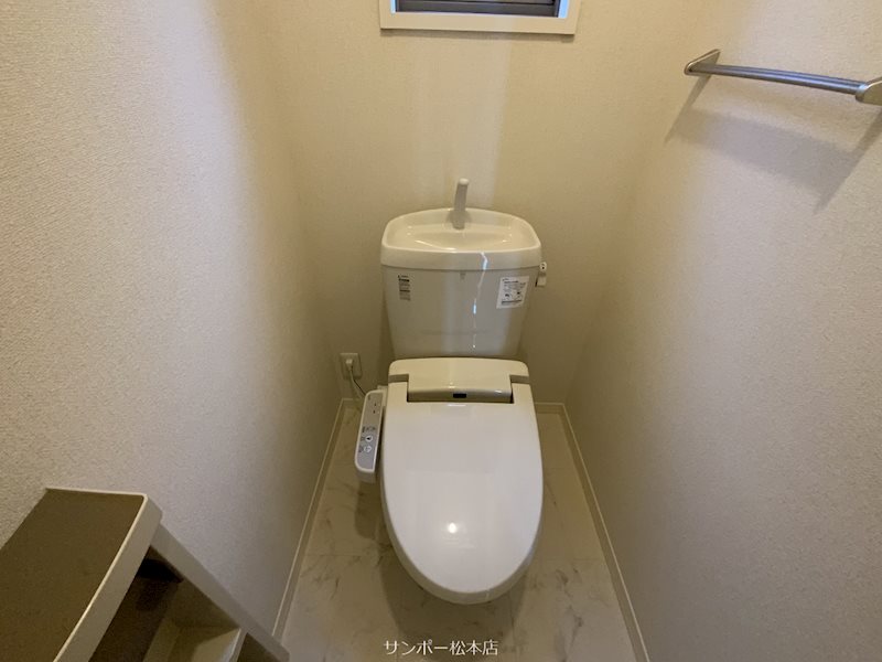 フラワーASAMA トイレ