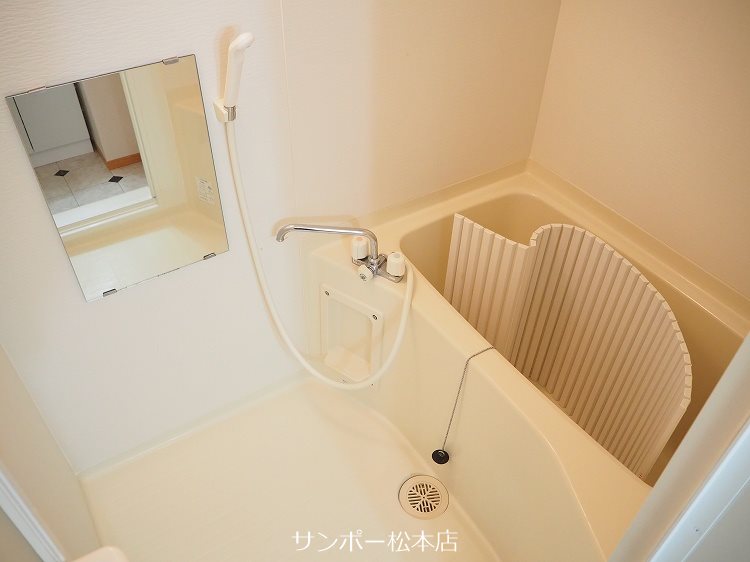アルテナードＭ 風呂画像