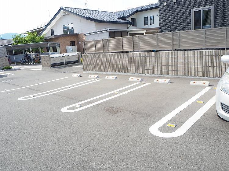 ＭＡＳＴＴＯＷＮＦＥＲＩＯ（マストタウンフェリオ） 駐車場