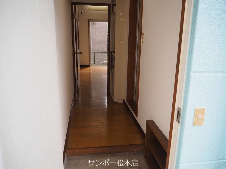 ヴィラ滝沢女鳥羽    玄関