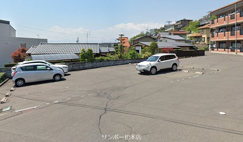 Ｖｉｅｗ　Ｃｒｅｓｔ 駐車場