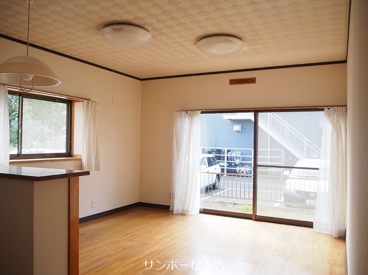 出川3丁目貸家 リビング