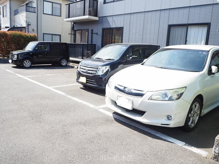 エントピアＩＫＥＤＡ　Ｂ棟 駐車場