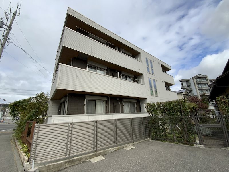 アーバンクレスト白板 外観