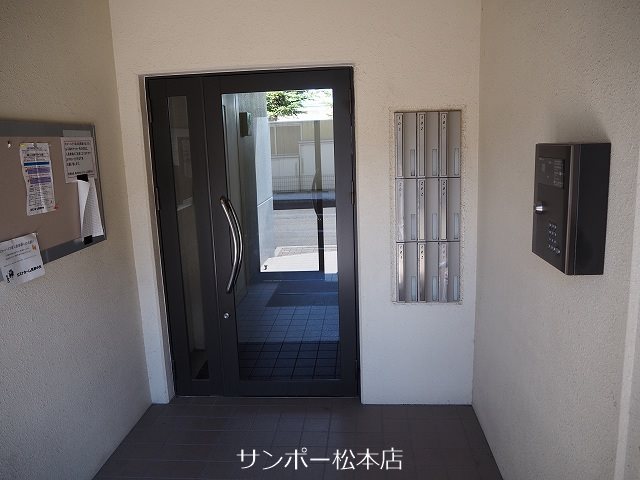 エコーハイツⅢ エントランス