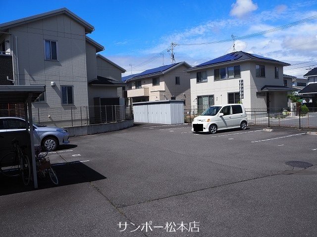 エコーハイツⅢ 駐車場