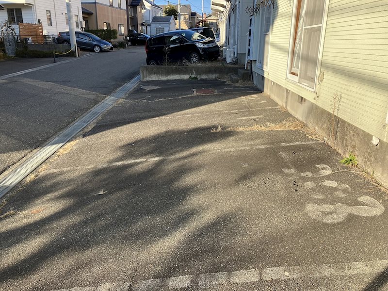 センチュリーハウス 駐車場