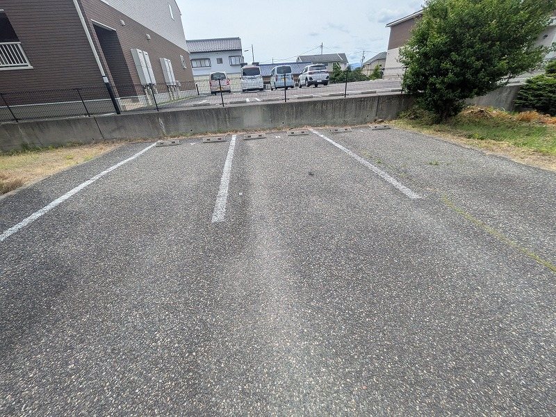 シルクスクエア 駐車場
