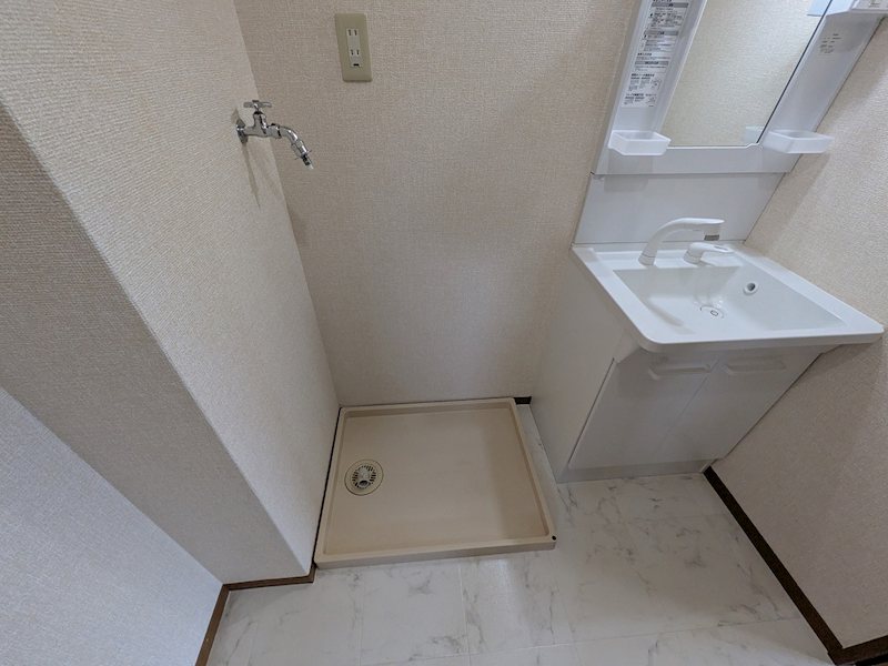 シャルマンドヌール  その他