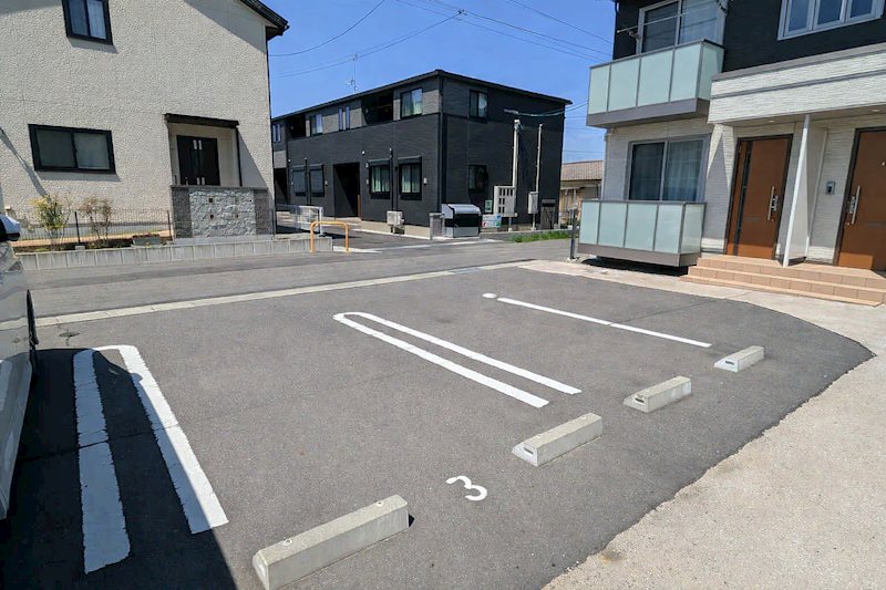 Consolata(コンソラータ) 駐車場