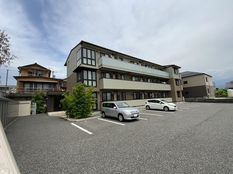 グランテラス上郷 外観