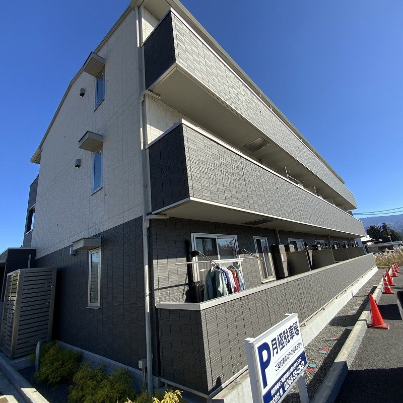 ジラソーレ雅 外観