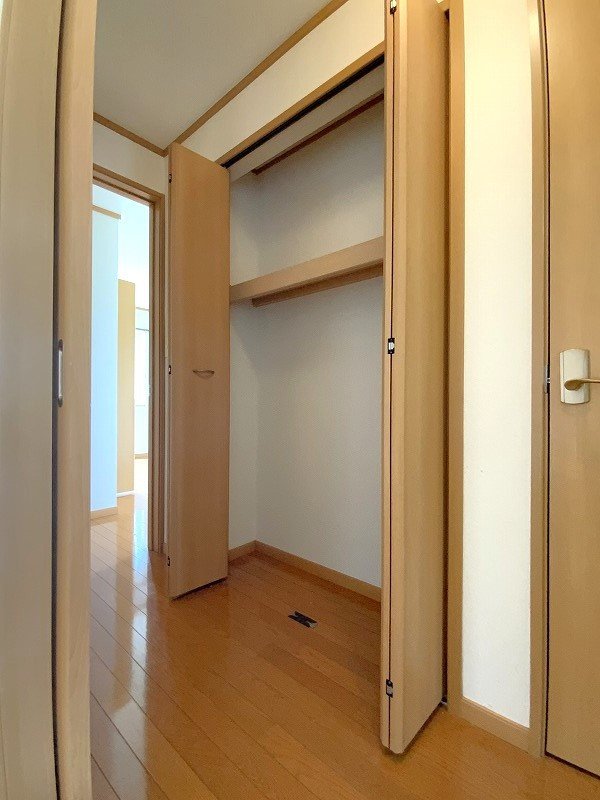 エストシャトーＡ その他