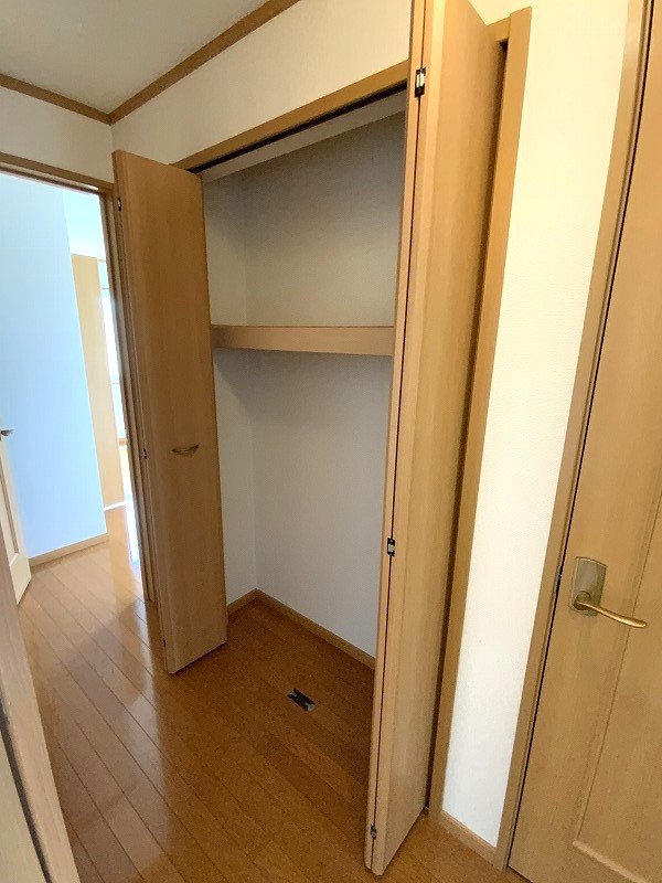 エストシャトーＡ その他