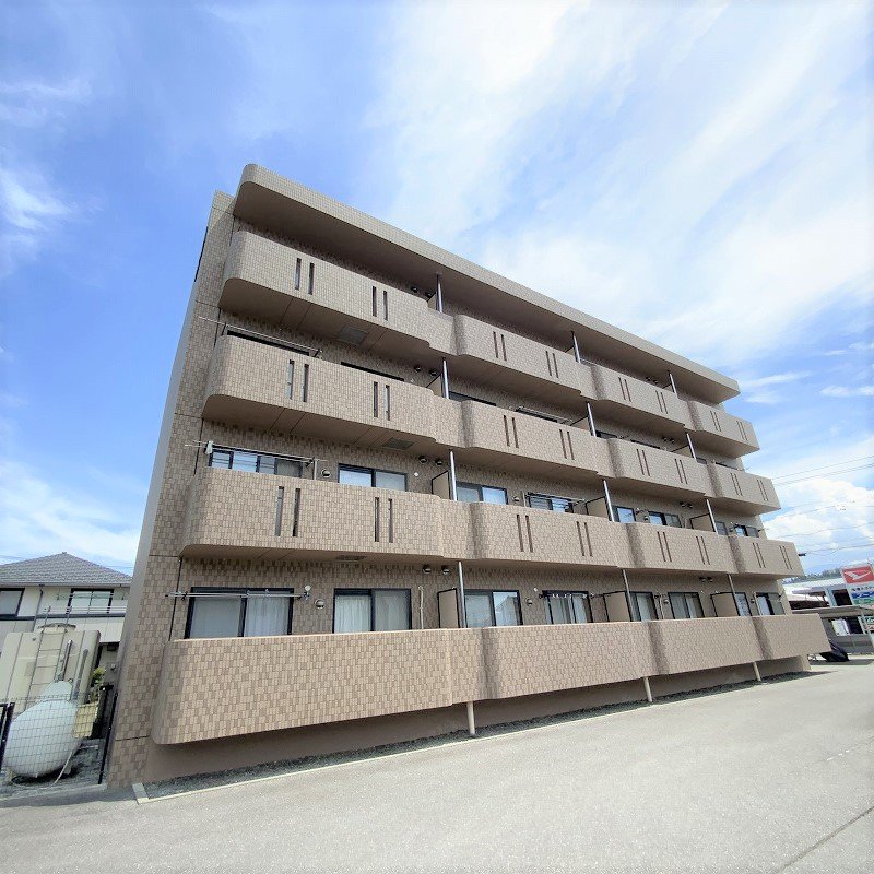 クローバー 外観
