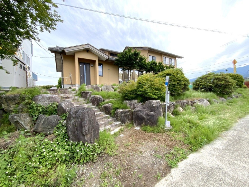 味彩館 外観