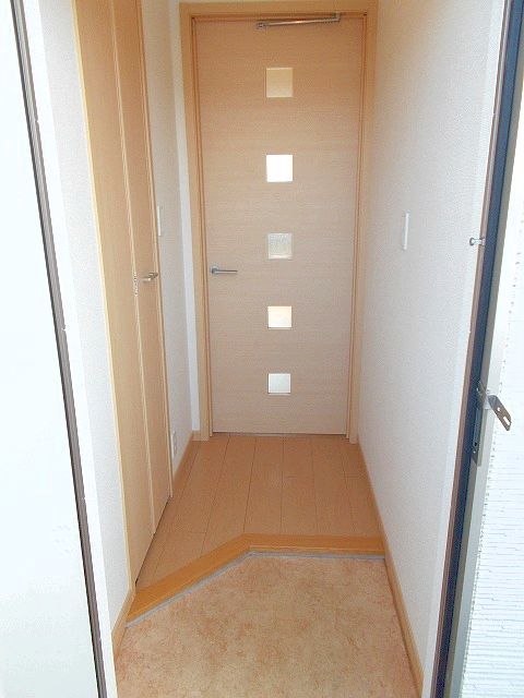 サンリット　ハウス 玄関