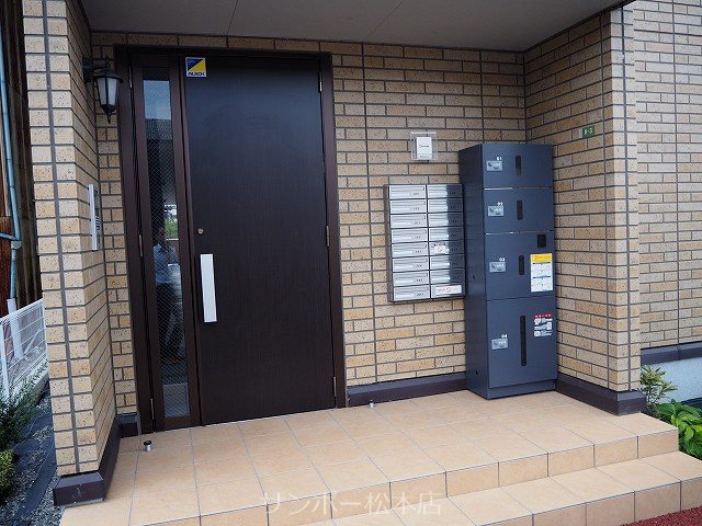 グランノール渚　Ｗ棟 エントランス