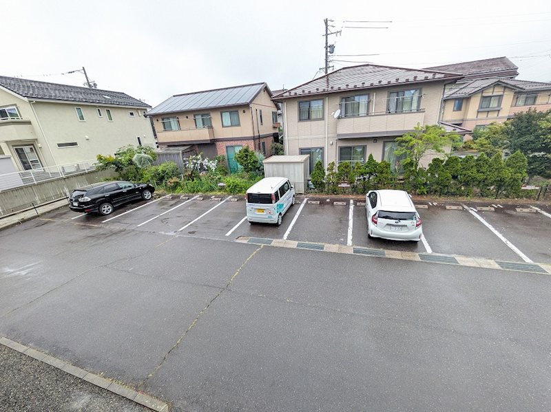 セジュールラフィネ 駐車場