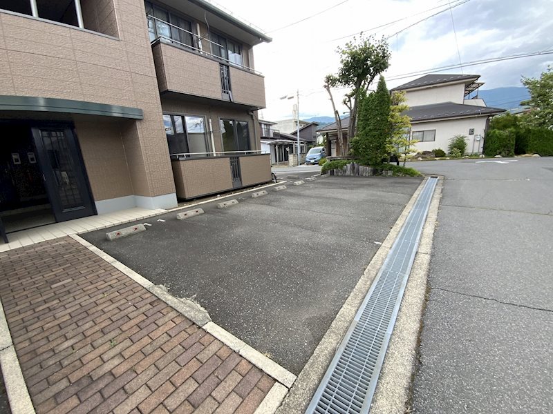 平田の森　緑謳館 駐車場