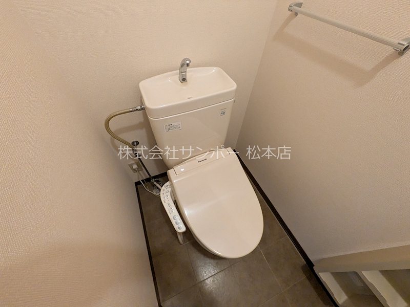 フォンテーヌ東　D棟 トイレ