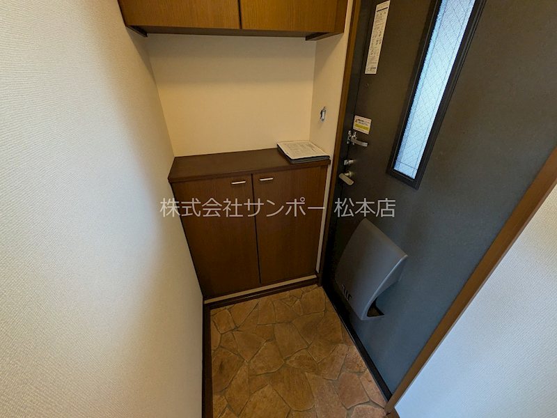 フォンテーヌ東　D棟 玄関