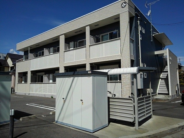 ハチマル 外観