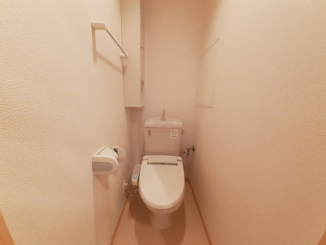 ハチマル トイレ