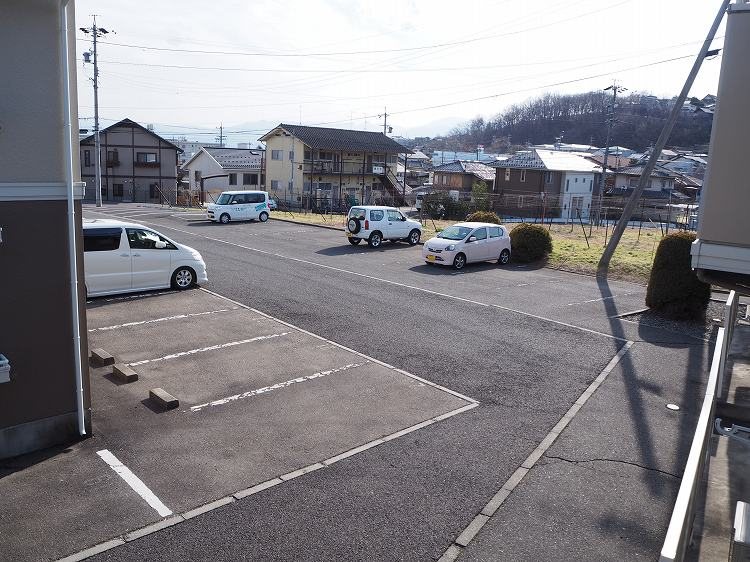 セジュール沢村　A棟  駐車場