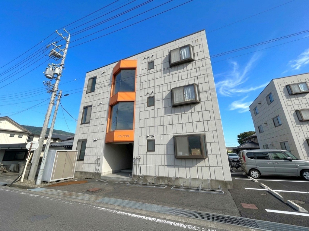 サンクスＡ 外観