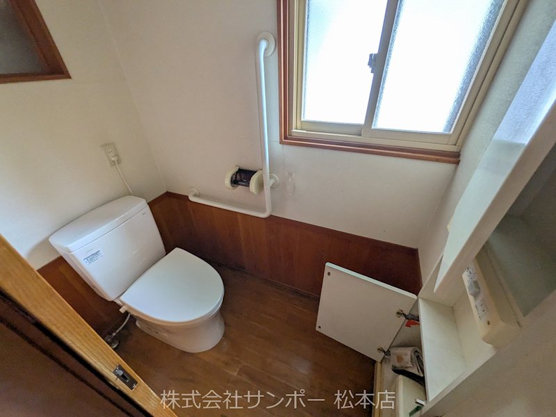 小屋北1丁目貸家 トイレ