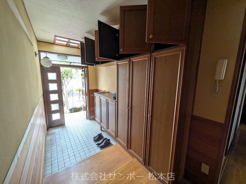 小屋北1丁目貸家 玄関
