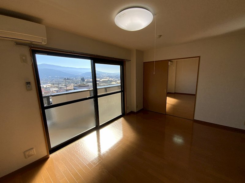 Ｖｉｅｗ　Ｃｒｅｓｔ リビング