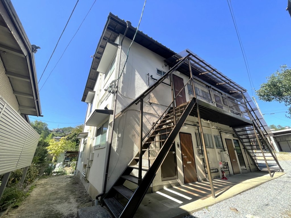 高岡荘 外観