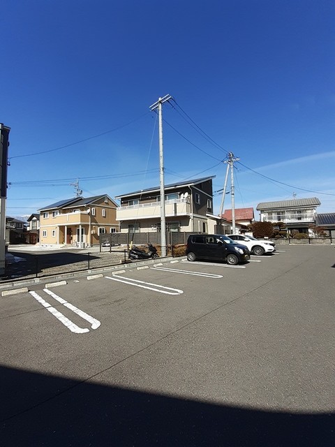 グレースハウス・ＳＫ 駐車場