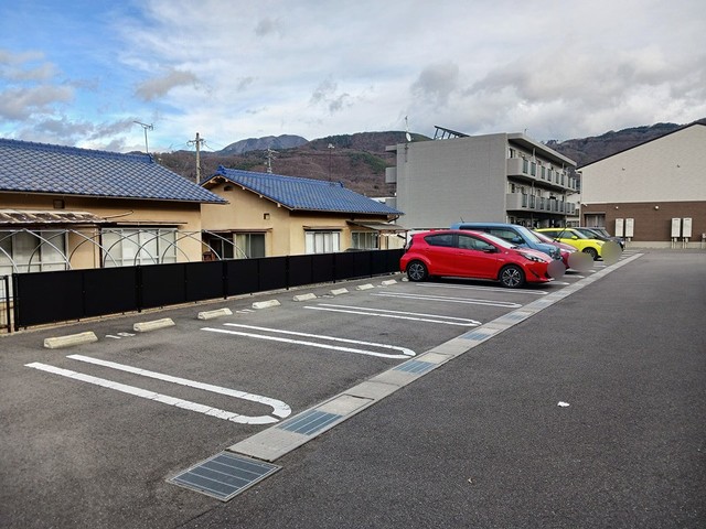 ソレアード　Ⅱ 駐車場