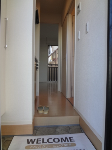 ルナエイト★仲介手数料半月分★ 玄関