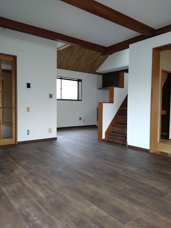 上祖師谷２丁目戸建★仲介手数料半月分★ リビング