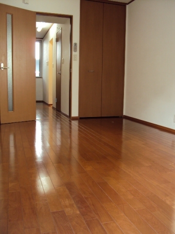 カーサ南烏山★仲介手数料半月分★ リビング