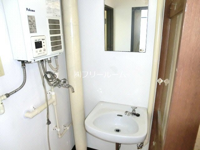 朝日ハイツ１号棟 洗面所