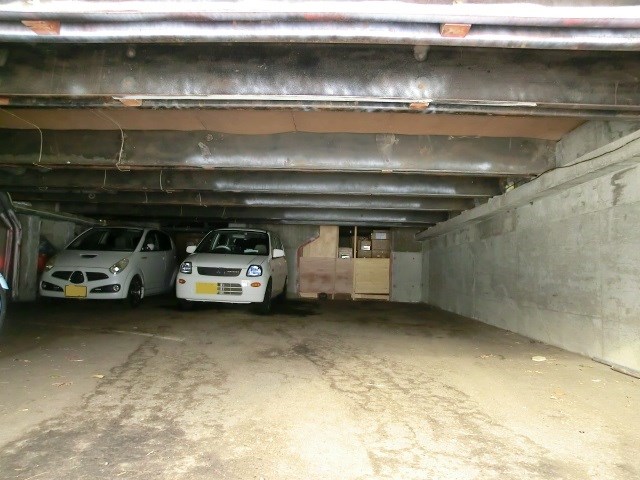 コーポ大藤 駐車場