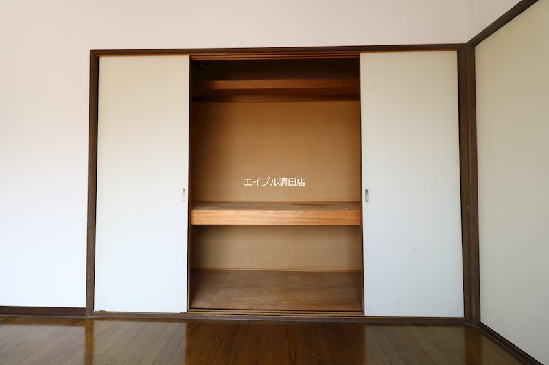 しろがねパレス 収納