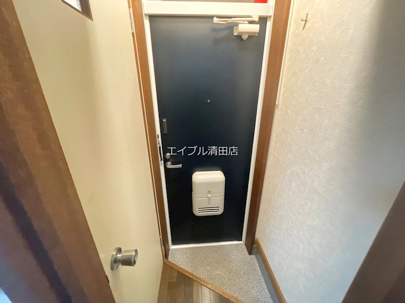 アークヒルズⅡ 玄関