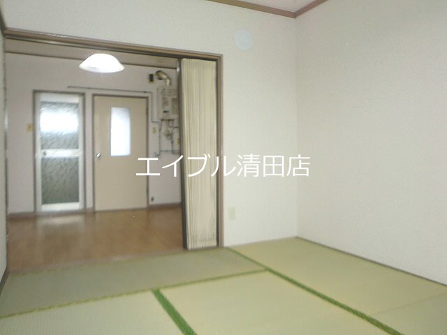 エムズコーポ ベッドルーム