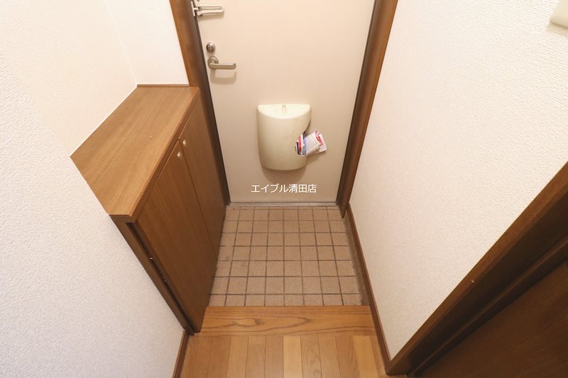 カルム真栄 玄関