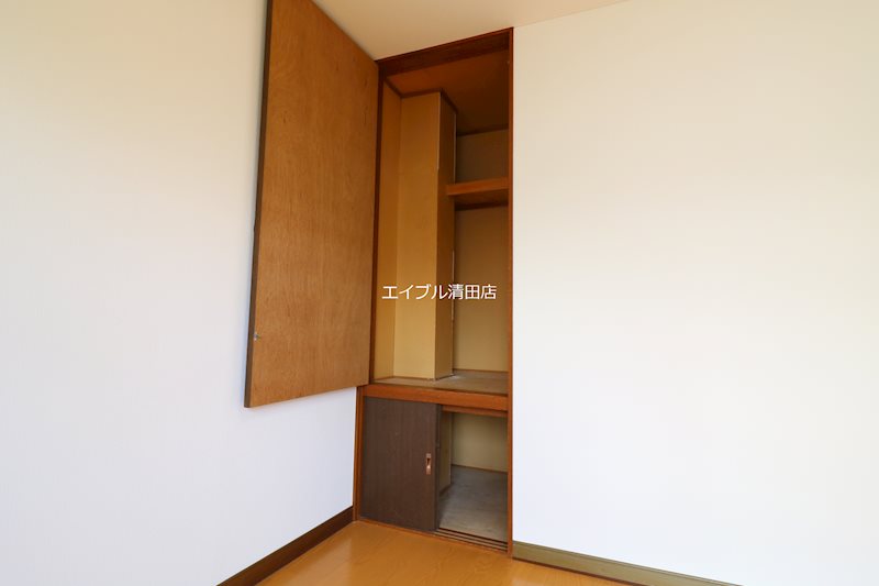 コーポ一岡Ａ 収納