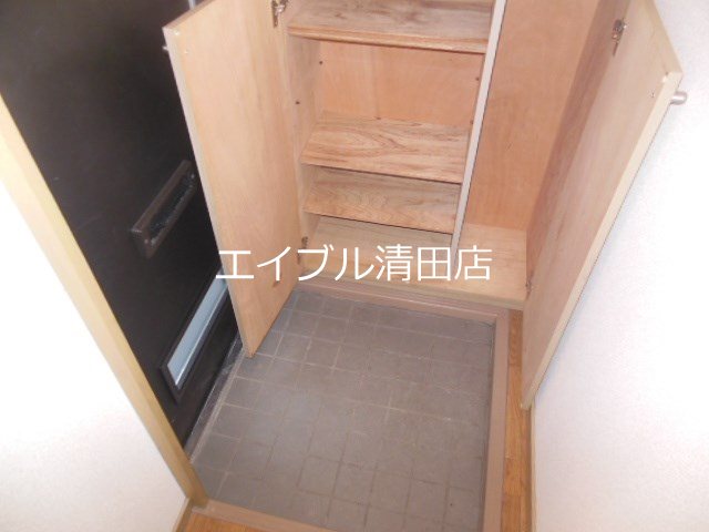カーサ北野台 玄関