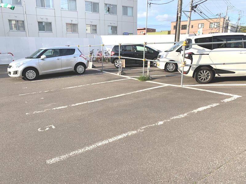 Ｒ４ＴＭビル  駐車場