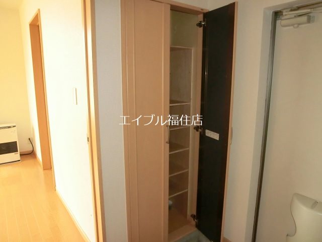 ビッグウエストⅠ 玄関