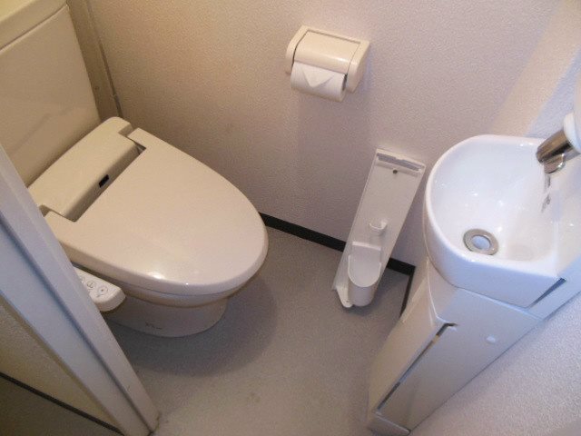 シャトル1DK トイレ